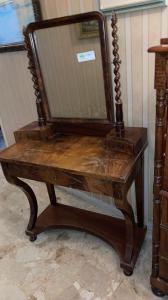Toucador Biedermeier em mogno e pluma de mogno